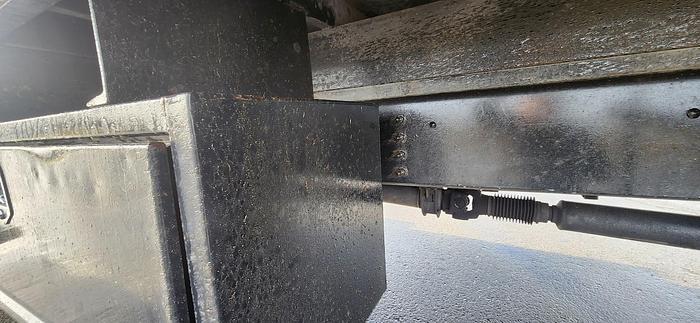 Used 2006 GMC 6500 20' Flatbed 36' Cleasby Roofing Conveyor Truck