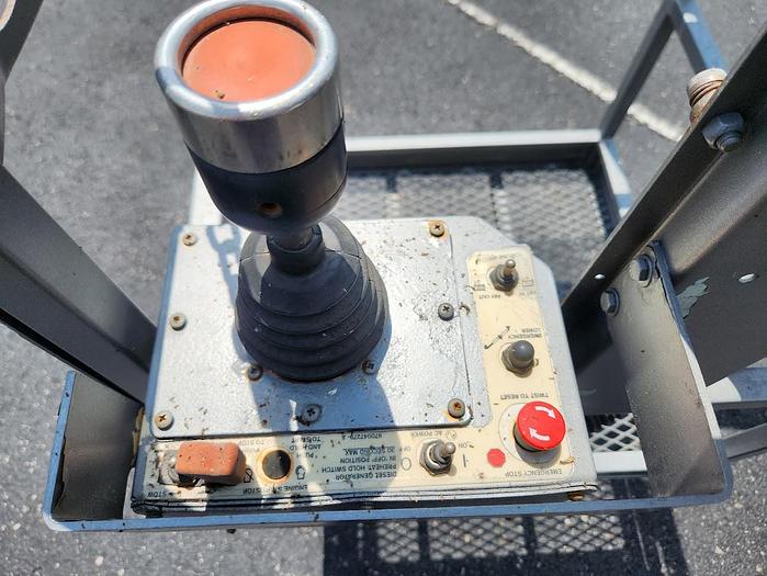 Used 2009 GMC C8500 4x2 Altec AT40C 40' Telescoping Non-Insulated Single Man Basket Cable Placing Bucket Truck With Reel Bar and Winder