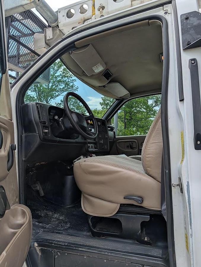 Used 2005 GMC 8500 Altec AT40C Telescopic Cable Placer with Reel Bar and Winder