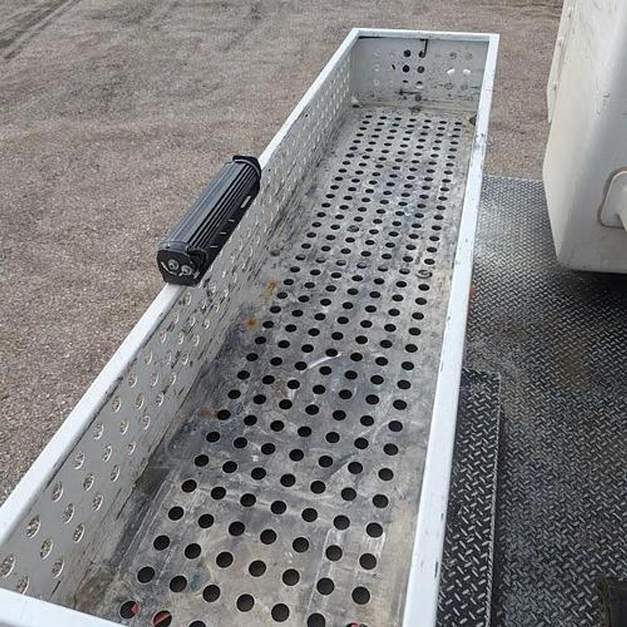 Used 2017 Dodge Ram 5500 4x4 Versalift SST40 45’ Insulated/Articulating/Telescoping