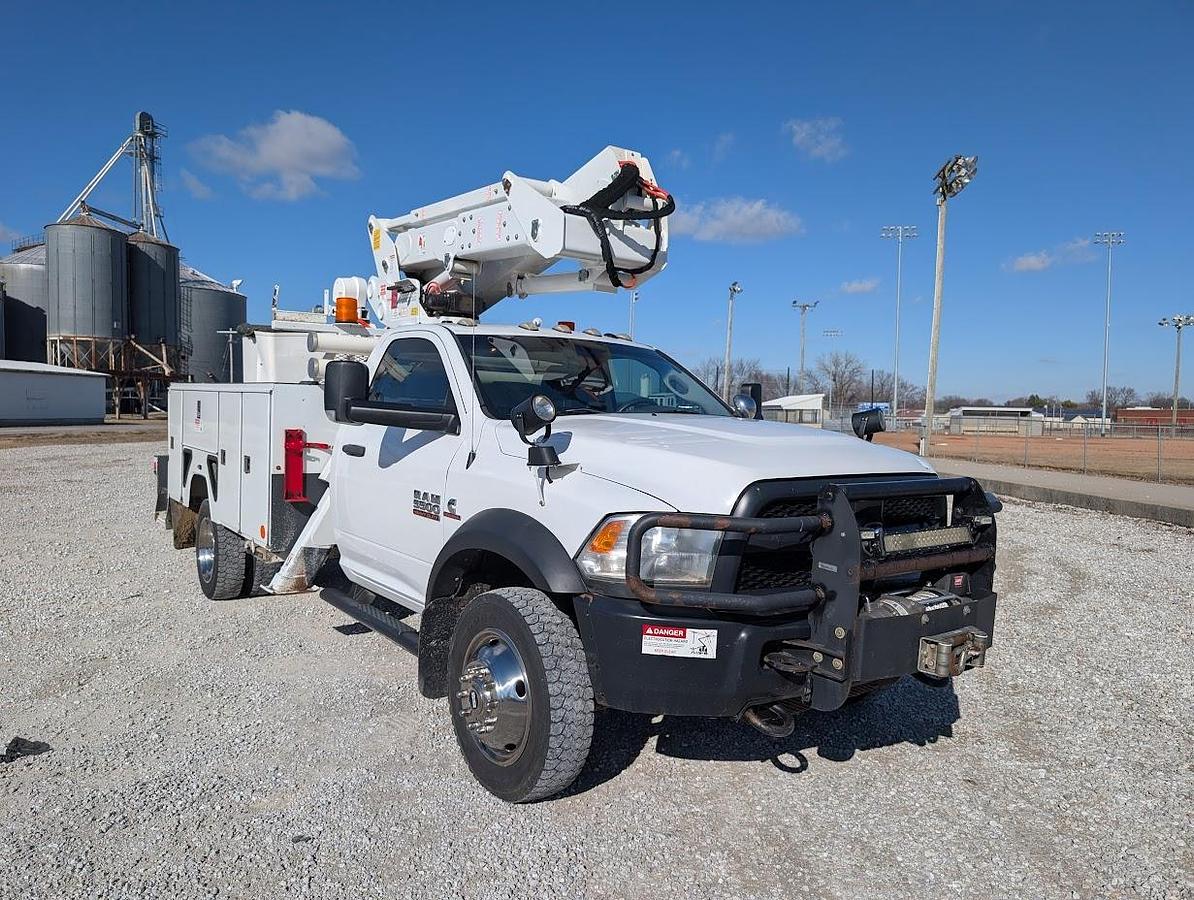 Used 2018 Dodge 5500 4x4 ETI 45' Bucket Material Handling Jib Articulated Telescoping