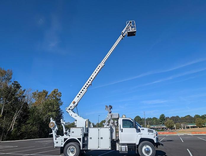 Used 2005 GMC 8500 Bucket Truck with an Altec AT40C Telescopic Cable Placer with Reel Bar and Winder
