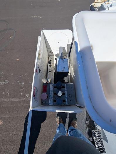 Used 2014 Ford F550 4x4 Versalift SST40EIH-01 Articulated Telescoping 45' Bucket Truck