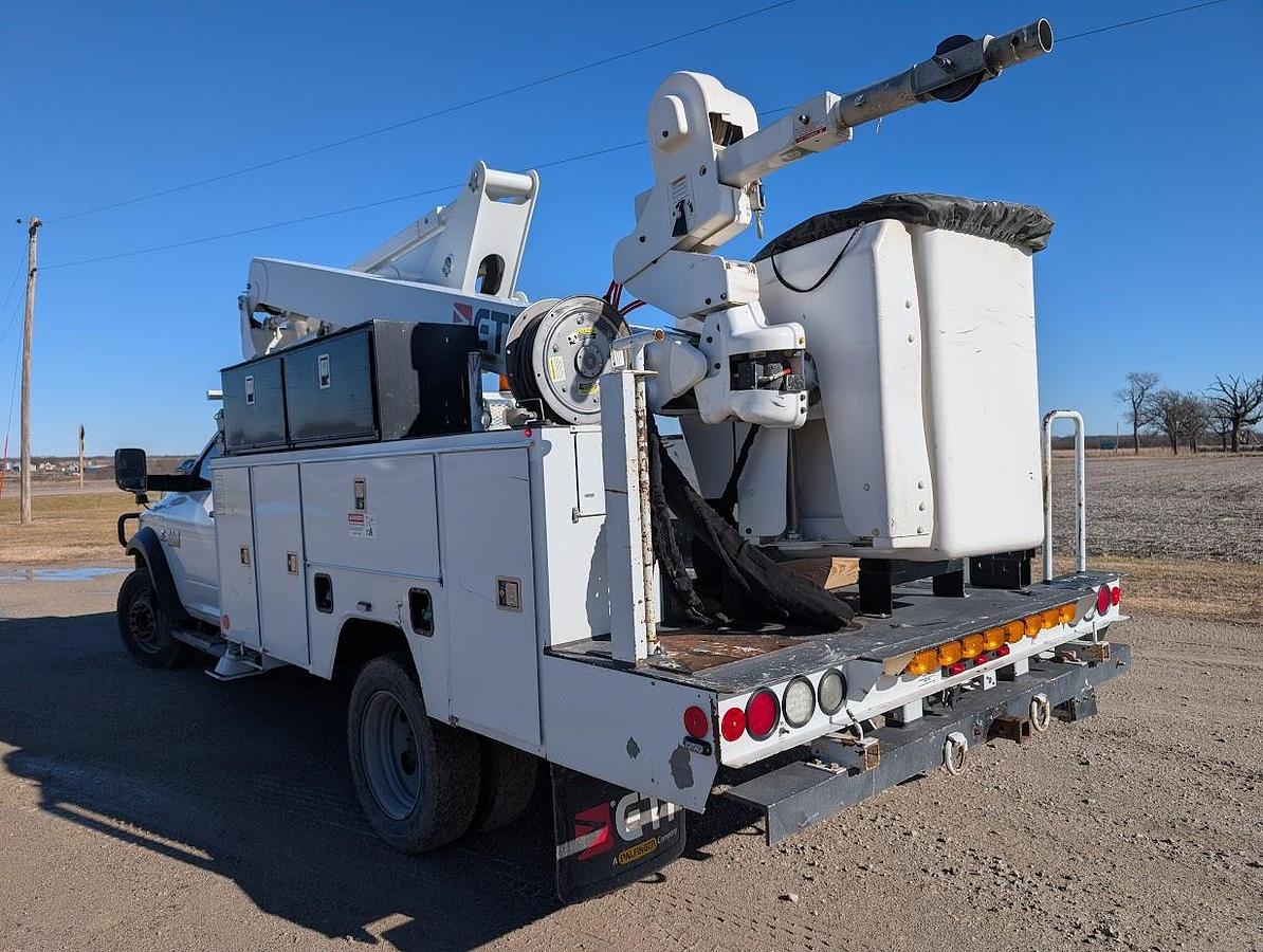 Used 2018 Dodge 5500 4x4 ETI 45' Bucket Material Handling Jib Articulating/Telescoping