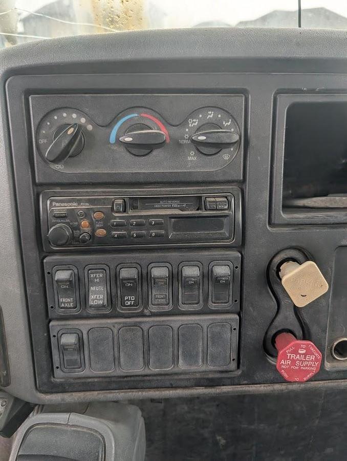 Used 2004 International 7300 4x4 Telelect Commander 4045 Digger Derrick