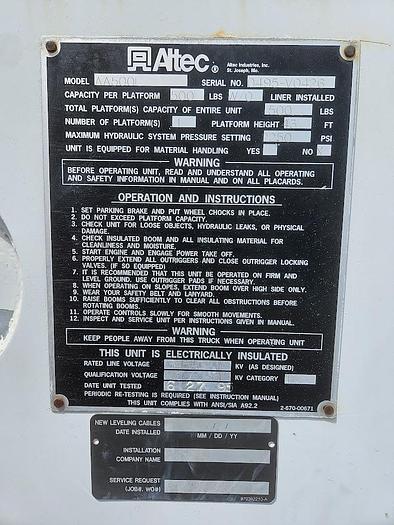 Used 2005 Freightliner M2 106 Altec AA5001 48' 2-man bucket truck  *Articulating *Telescoping