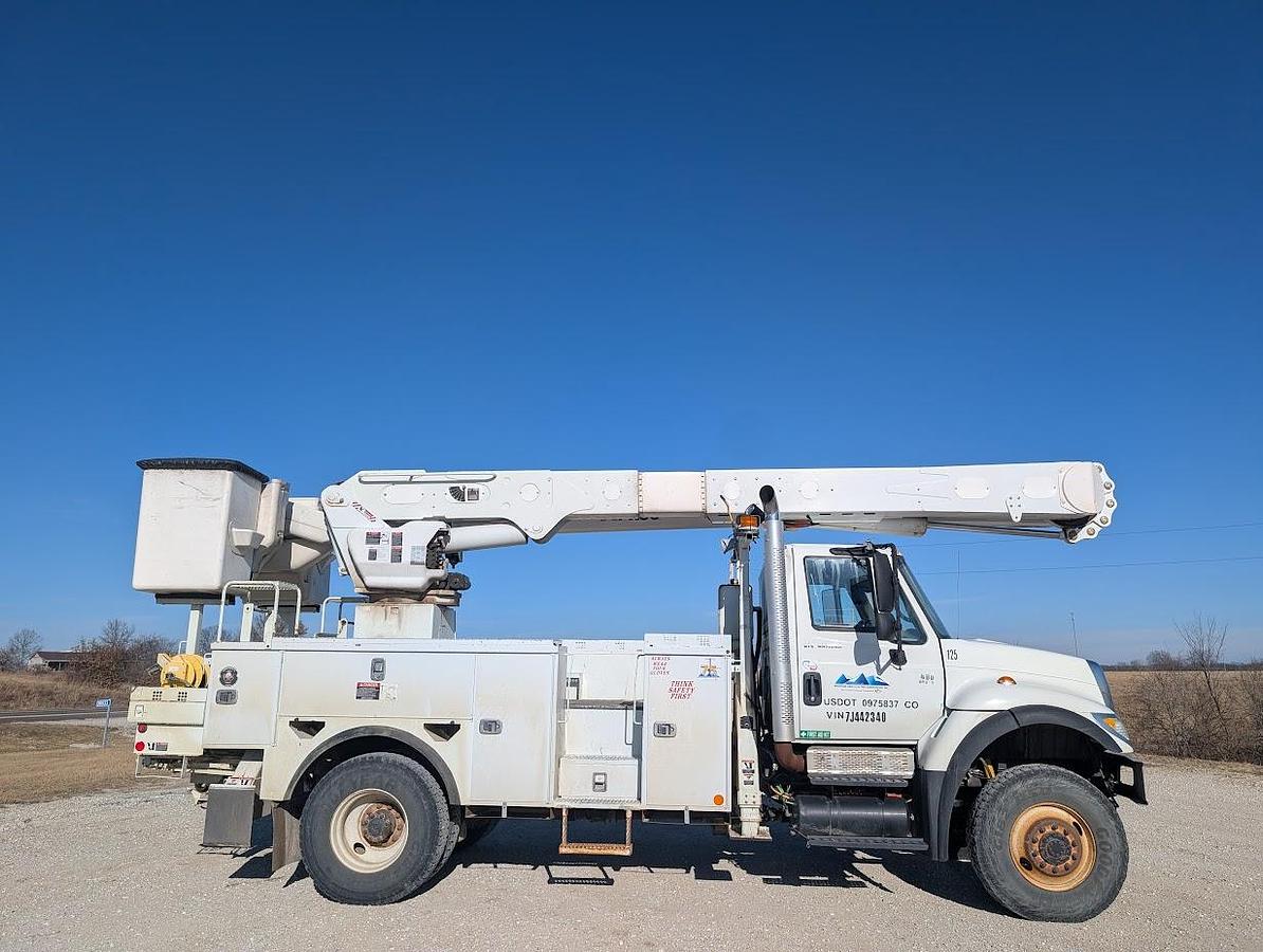 Used 2007 International 7400 4x4 Altec AM55 60' Over-Center Articulated Insulated Material Handling Bucket Truck