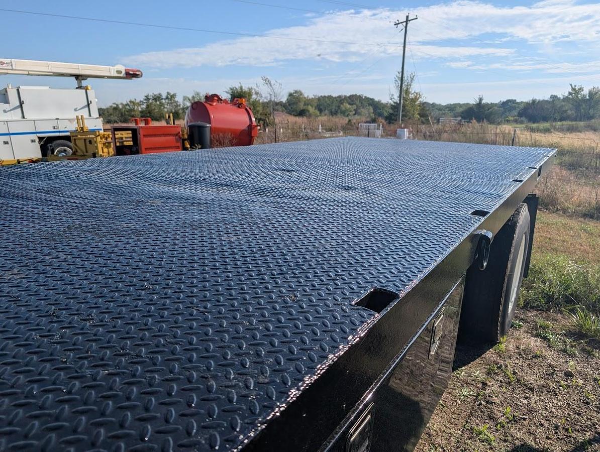 Used 2008 Ford F750 16' Flatbed