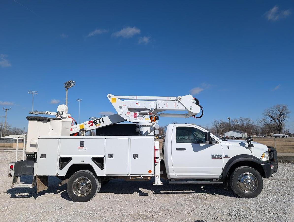 Used 2018 Dodge 5500 4x4 ETI 45' Bucket Material Handling Jib Articulated Telescoping
