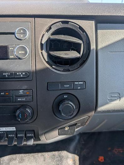 Used 2014 Ford F550 4x4 Versalift SST40EIH-01 Articulated Telescoping 45' Bucket Truck