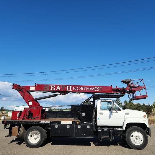Used 1997 GMC 7500 Utility Truck with Elliott ECL-3-55 59