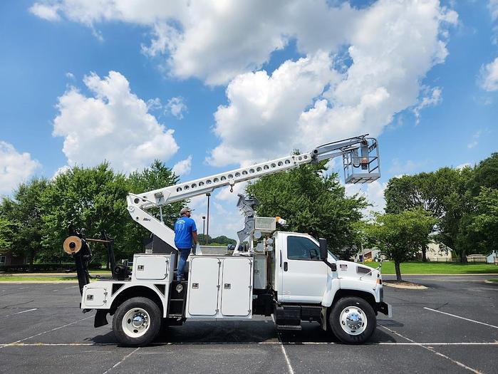Used 2009 GMC C8500 4x2 Altec AT40C 40' Telescoping Non-Insulated Single Man Basket Cable Placing Bucket Truck With Reel Bar and Winder