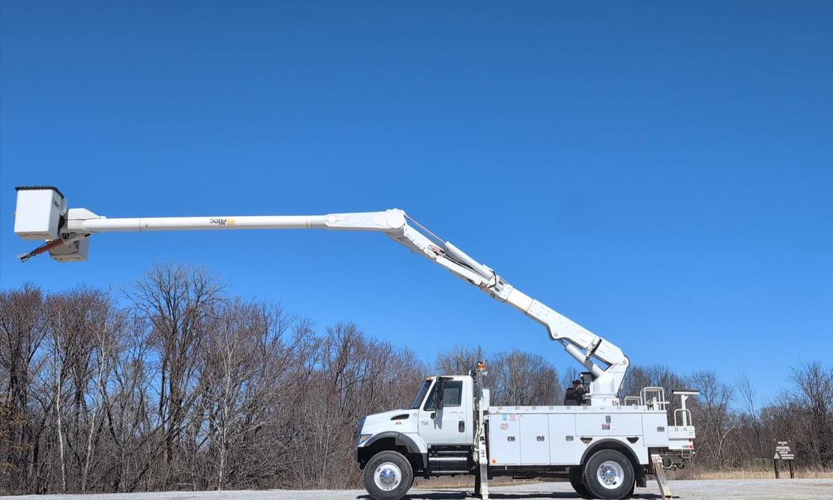 Used 2007 International 7400 4x4 Altec AM55 60' Over-Center Articulated Insulated Material Handling Bucket Truck