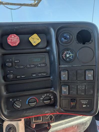 Used 2005 GMC 8500 Bucket Truck with an Altec AT40C Telescopic Cable Placer with Reel Bar and Winder