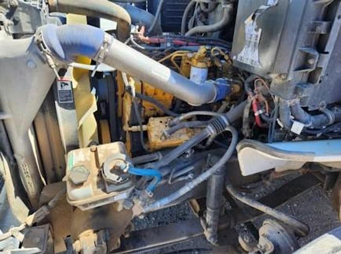 Used 2005 Sterling Cleasby 31' Roofing Conveyor Truck with Automatic Transmission