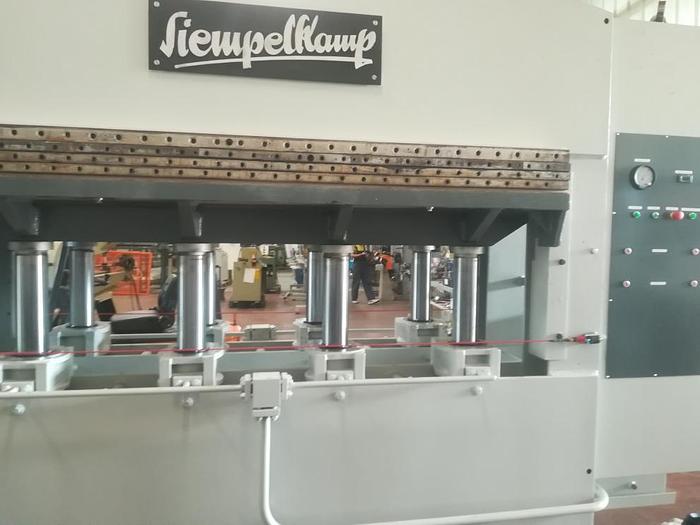 Usado PRENSA CALIENTE MULTIVANO SIEMPELKAMP 2500X1300 PLANOS COMPLETOS