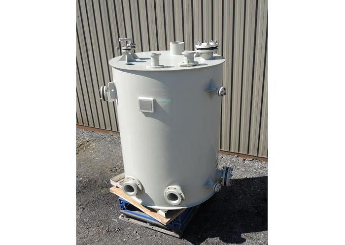 D'occasion USED 600 GALLON TANK, POLYPROPYLENE