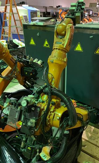 2006 KUKA KR6 ARC 6 AXIS CNC ROBOT