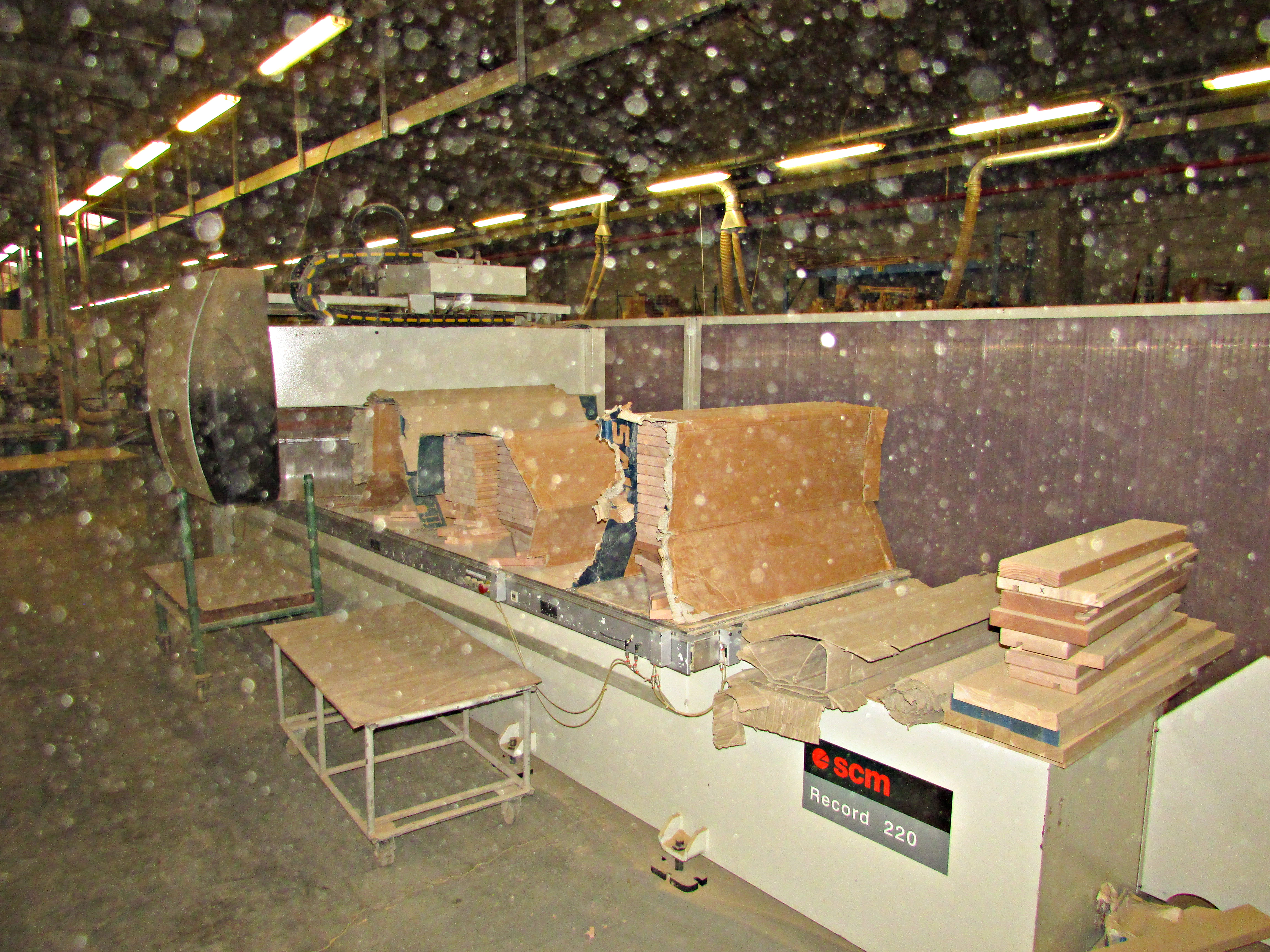 Used SCM Record 220 - 1999