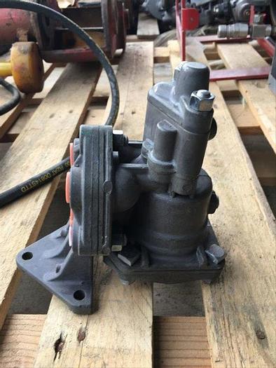 Used 0 Rexroth H-5 RELAY AIR VALVE P-059155-00080
