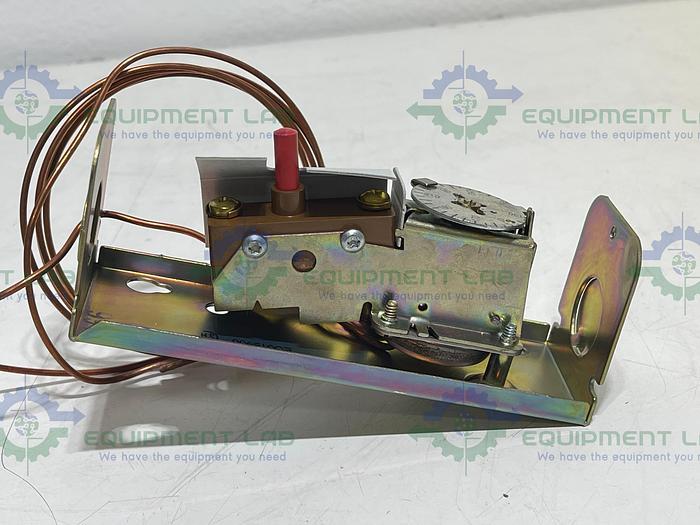 Honeywell  L4008E1289 High or Low Limit Aquastat Controllers