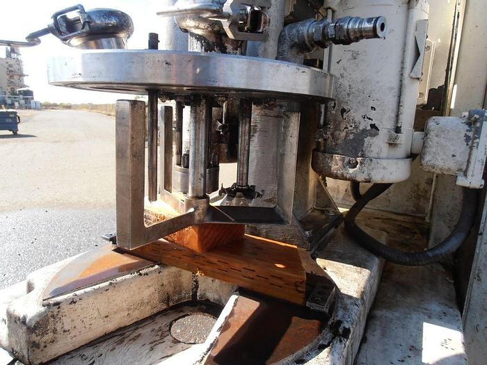 Used 2 GALLON ROSS VERSAMIX – S/S – VACUUM – JACKETED – #7795