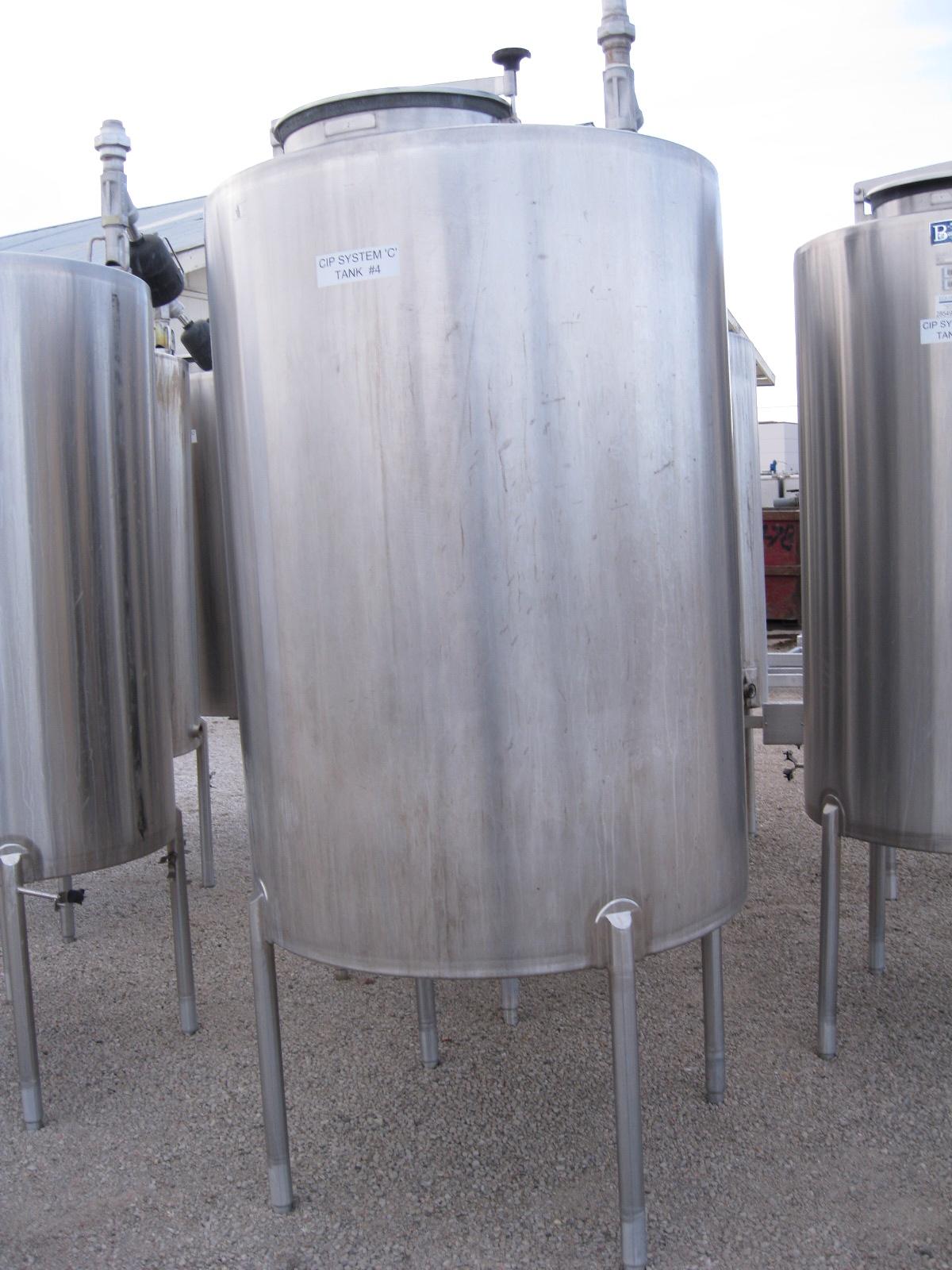 Usado 350 GALLON CIP TANK