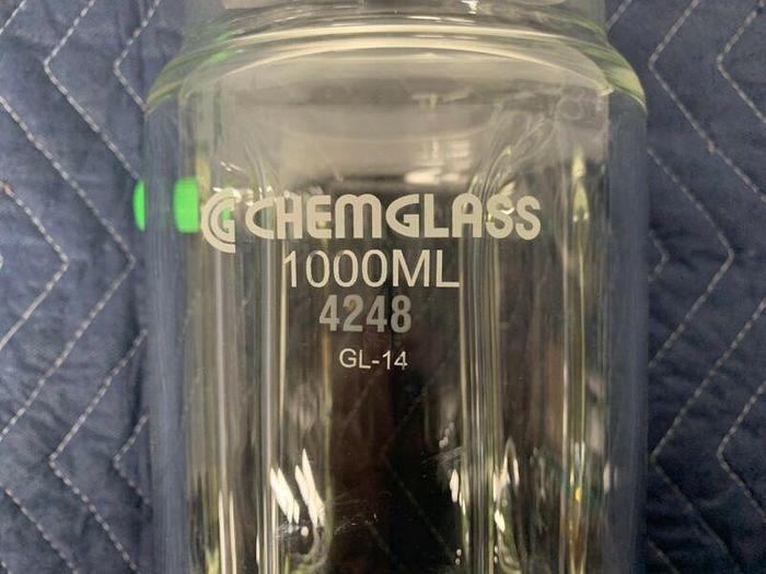 Used Chemglass GL-14 1000mL Jacketed Bench-top Reaction Vessel w/ 5.5" Sanitary Fit