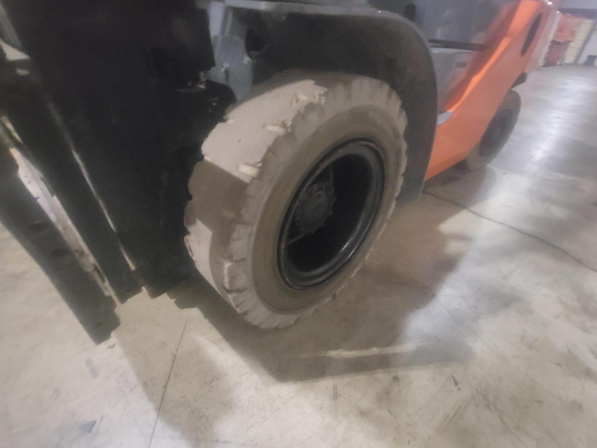 Used 2017 LP Gas Toyota 8FGU25 Pneumatic Tire 4 Wheel Sit Down