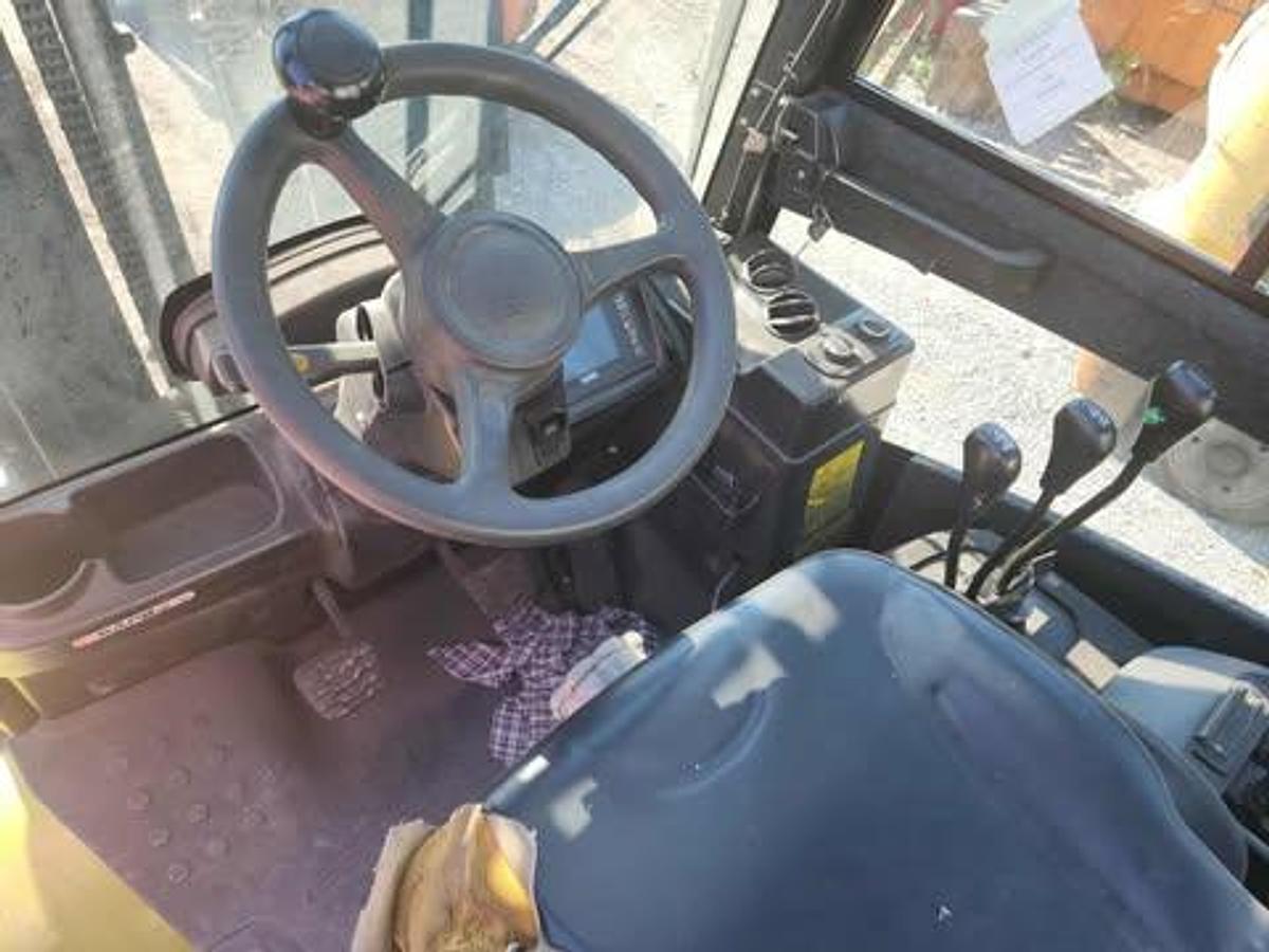 Used 2019 Clark S30L