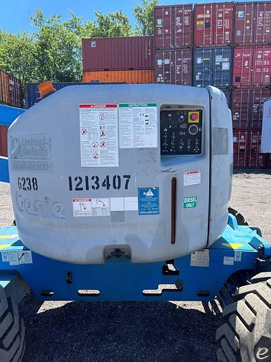 Used 2011 Diesel Genie Z45/25J Articulated Boom