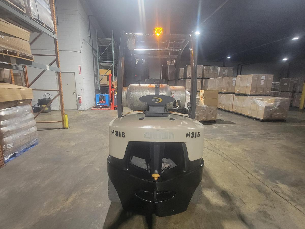 Used 2011 LP Gas Crown C-5 Pneumatic Tire 4 Wheel Sit Down