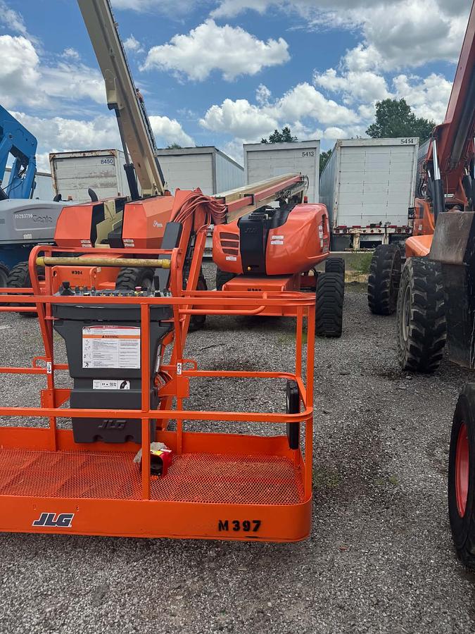 Used 2017 JLG 600AJ