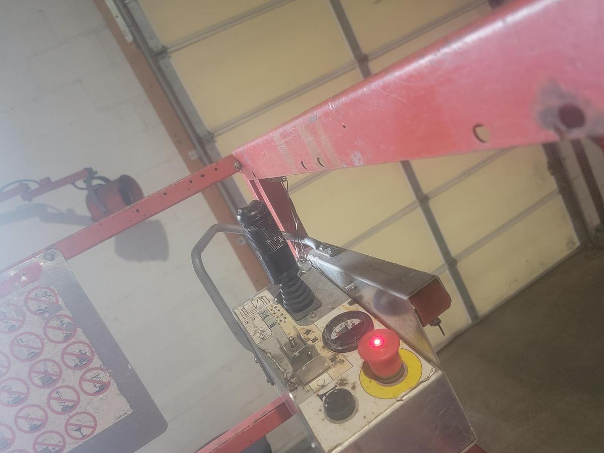 Used 2012 Skyjack SJIII3219