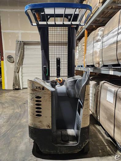 Used Electric Crown RR5220-35 Electric Narrow Aisle Single Reach