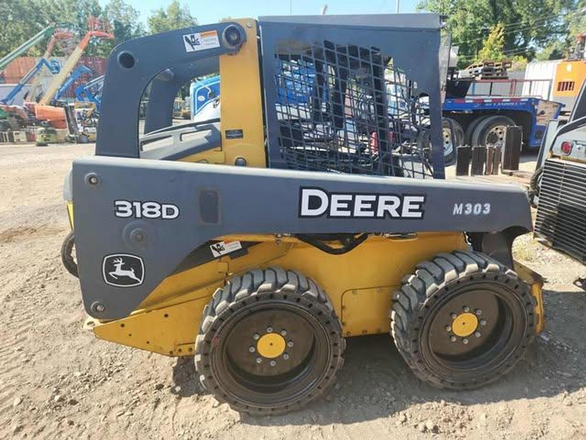 Used 2015 John Deere JD318D Earth Moving and Construction