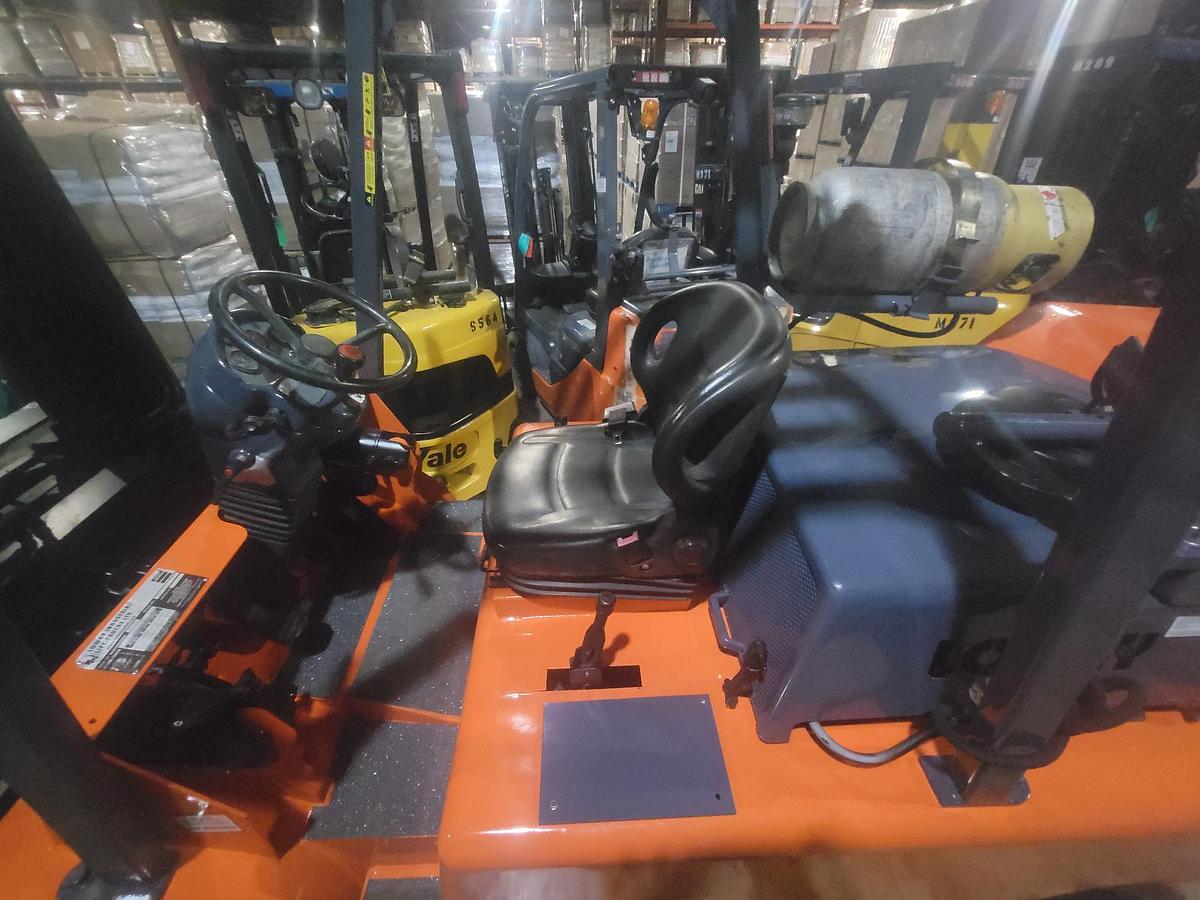 Used 2004 Lowry L220