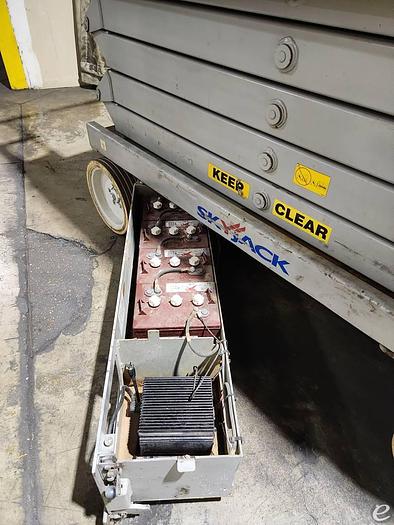 Used 2006 Electric Skyjack SJIII4632 Slab