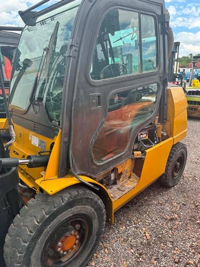 Used 2016 Cat DP40N1
