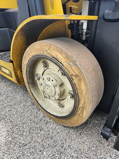Used 2016 LP Gas Yale GLC050VXNDSE083 Cushion Tire 4 Wheel Sit Down (Indoor Warehouse)