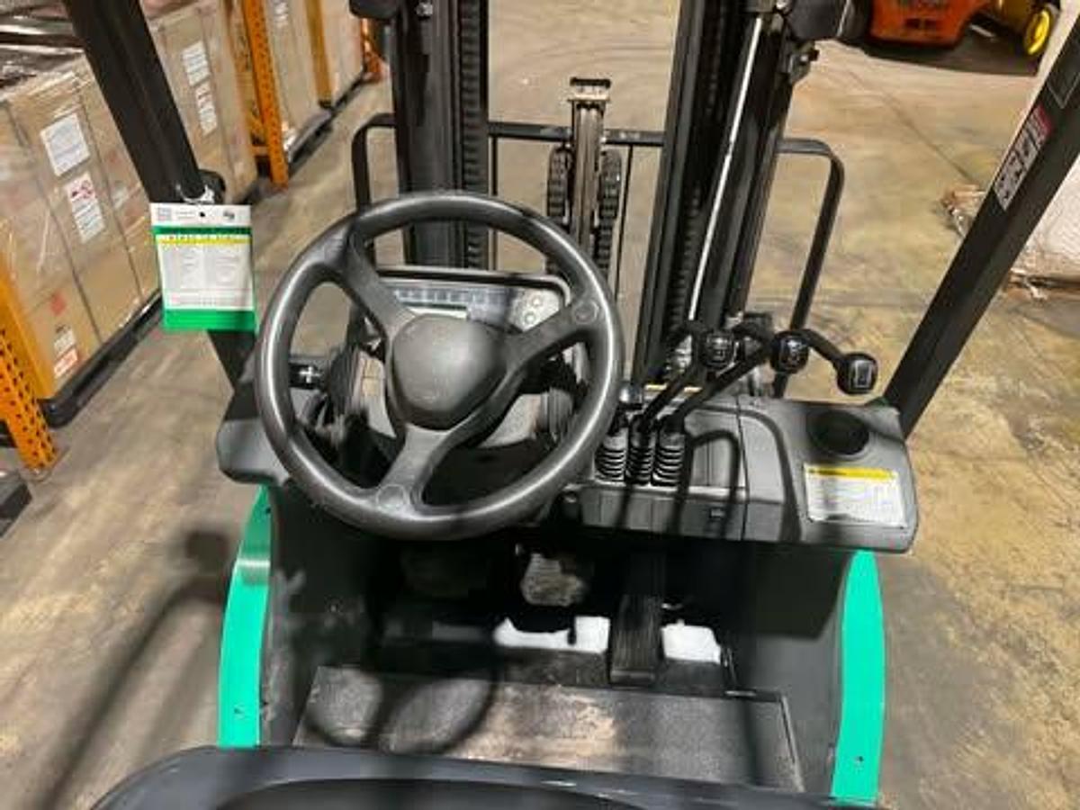 Used 2020 Mitsubishi FG25N