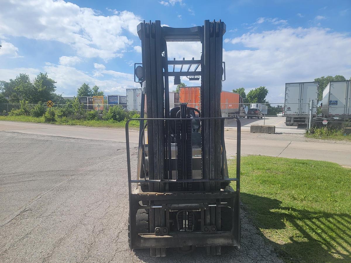 Used Cat 2C6000
