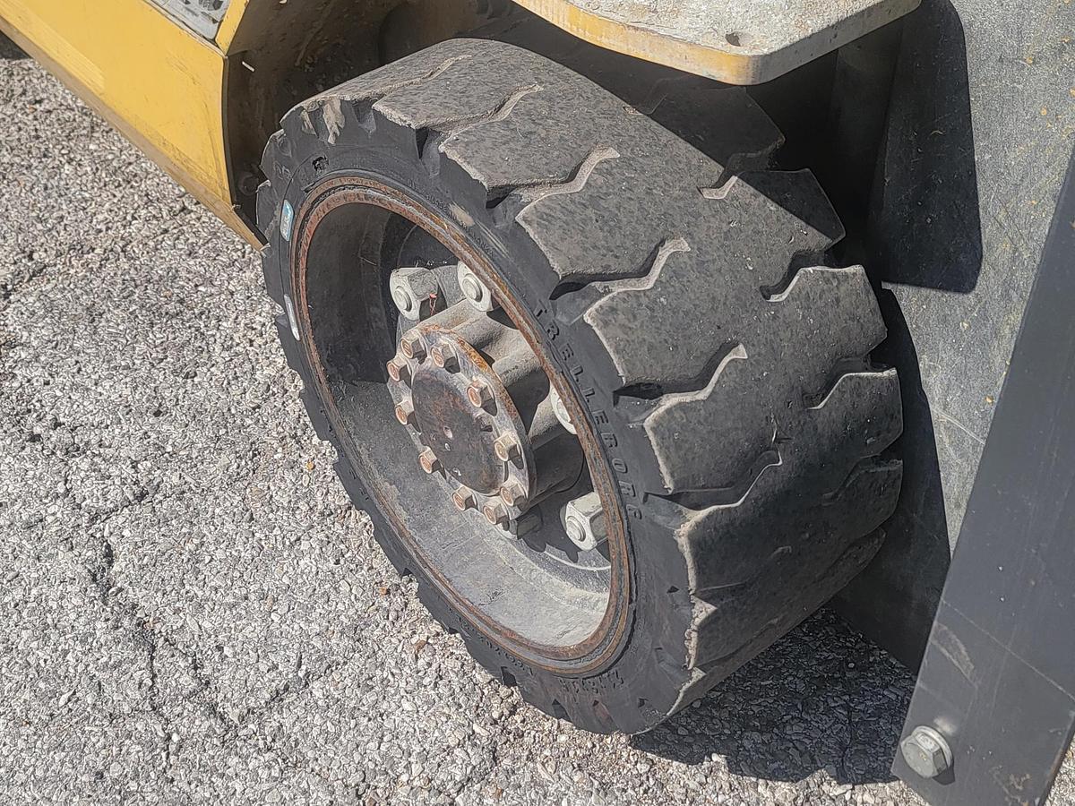 Used Cat 2C6000