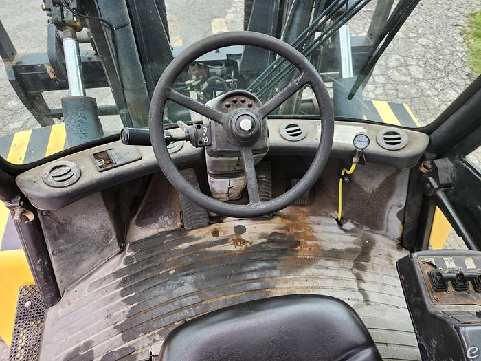 Used 2002 Diesel Hyster H250HD Pneumatic Tire 4 Wheel Sit Down