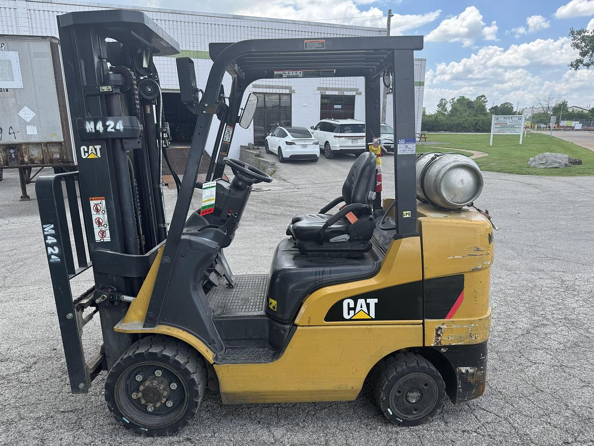 Used 2019 Cat CT2C6000