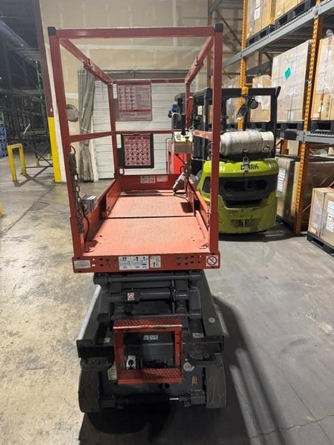 Used 2018 Skyjack SJIII 3219