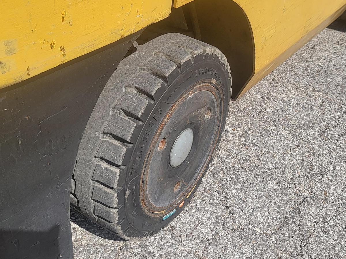 Used Cat 2C6000
