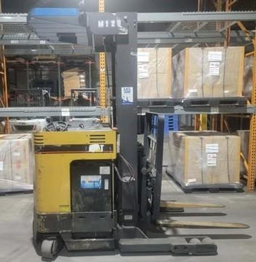 Used 1999 Electric Cat NRR40 Electric Narrow Aisle Single Reach