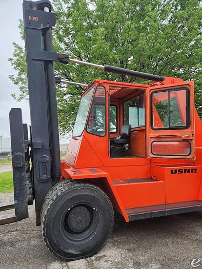 Used 2006 Diesel Eaves F305 Pneumatic Tire 4 Wheel Sit Down