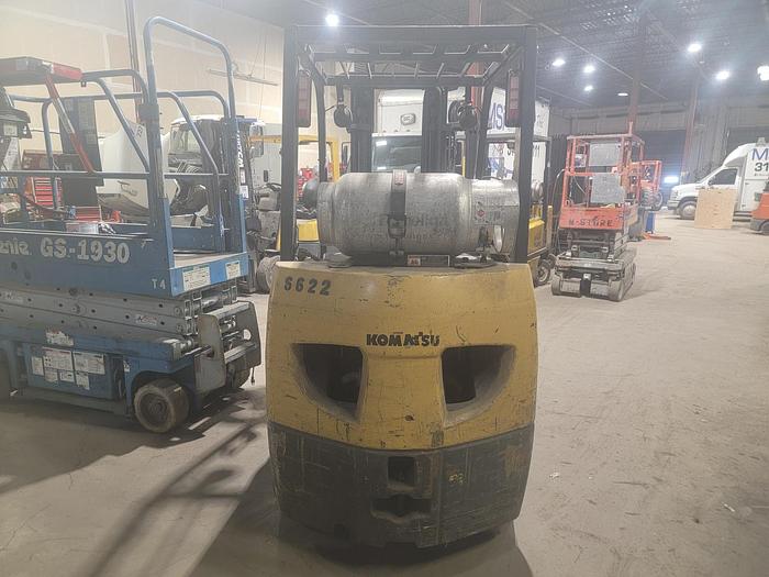 Used 2011 Komatsu FG25ST-16